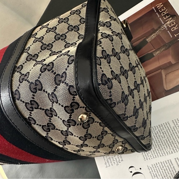 Authentic Gucci GG canvas leather Boston bag with strap - Picture 7 of 15